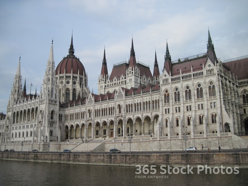 Budapest Parliament 185430268